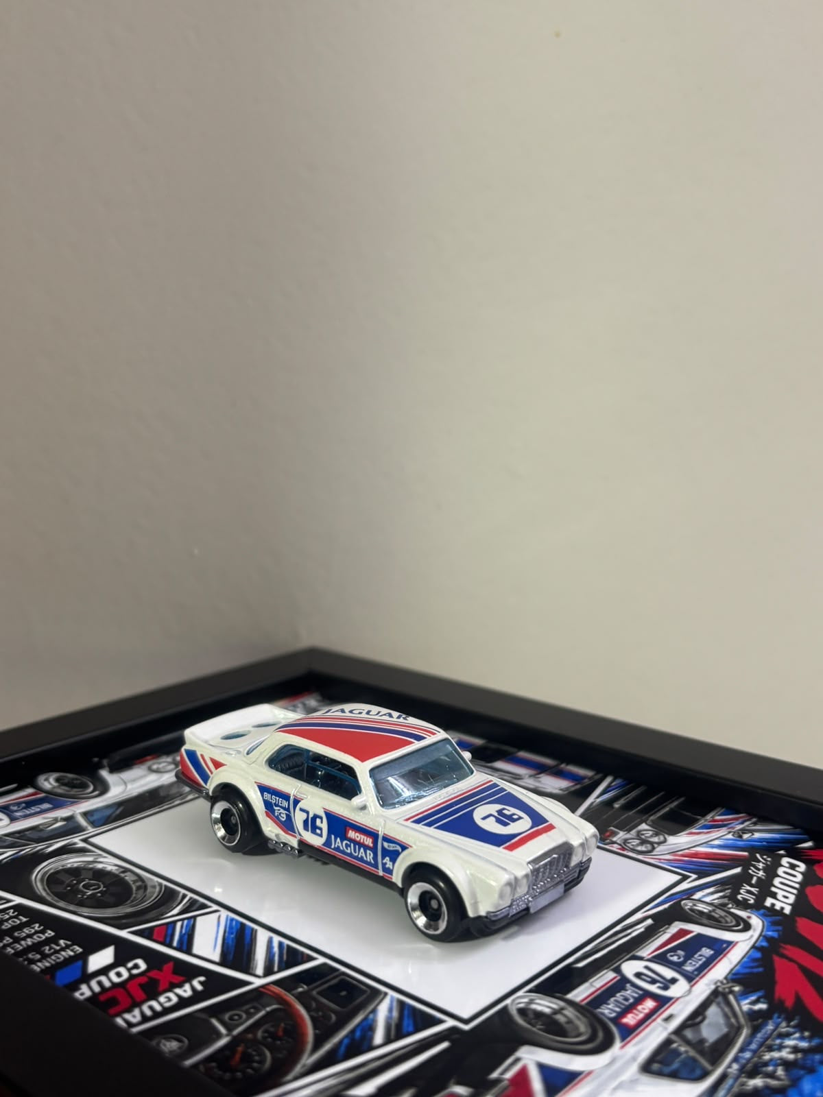 Jaguar XJC V12 Coupe car frame for wall or desk, view 4
