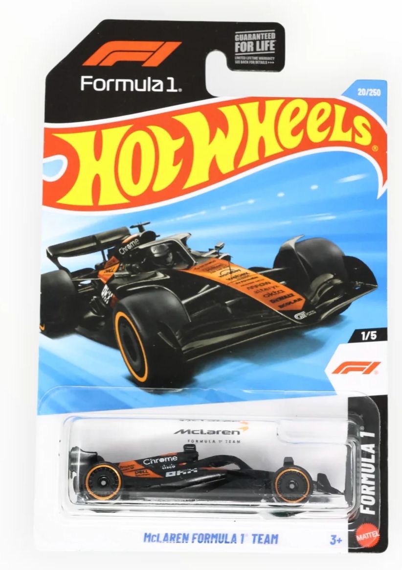Hot Wheels McLaren Formula 1 Team black and papaya orange 1:64 die-cast F1 car