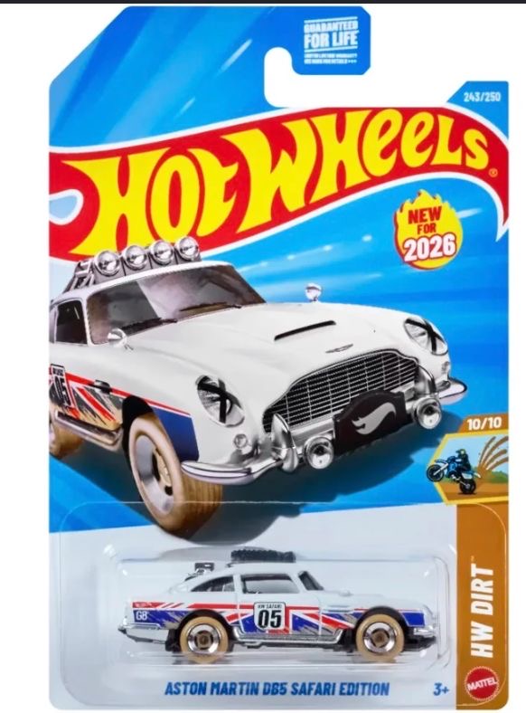 Hot Wheels Aston Martin DB5 Safari Edition white with Union Jack livery 1:64 die-cast rally car
